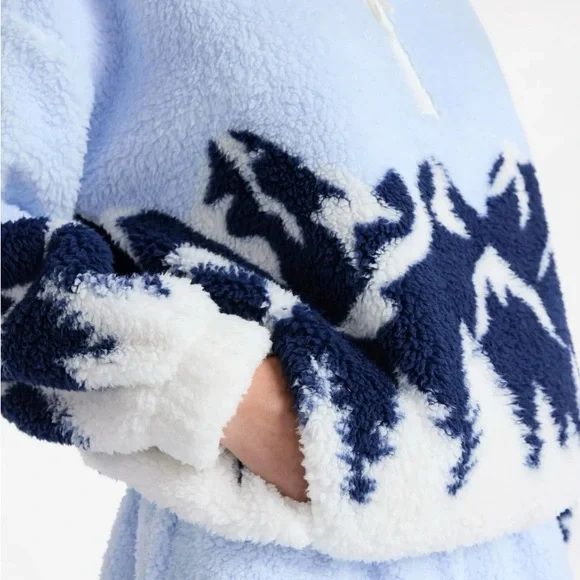 Blue and White Mountain Fleece Pullover - Picture 4 of 5
